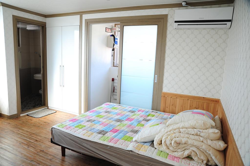 The 1St Andong Hostel Exterior photo