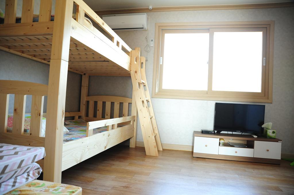 The 1St Andong Hostel Exterior photo